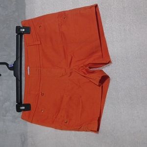 CACHE WOMEN'S SHORT ORANGE SHORTS SIZE 10 SIDE SLIT.